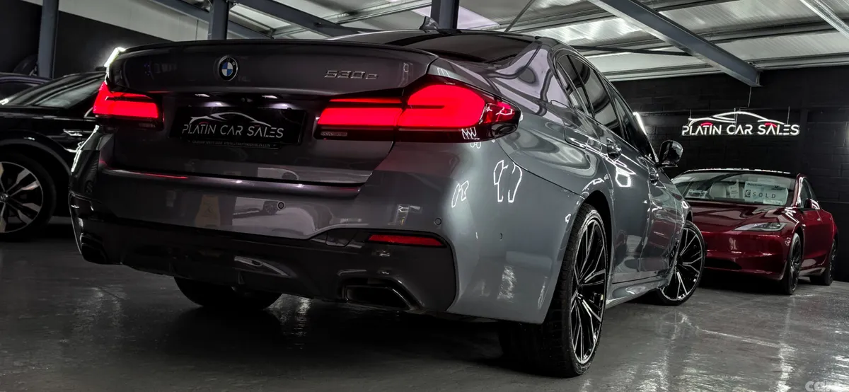 BMW 5-Series Saloon, Petrol Plug-in Hybrid, 2020, Blue