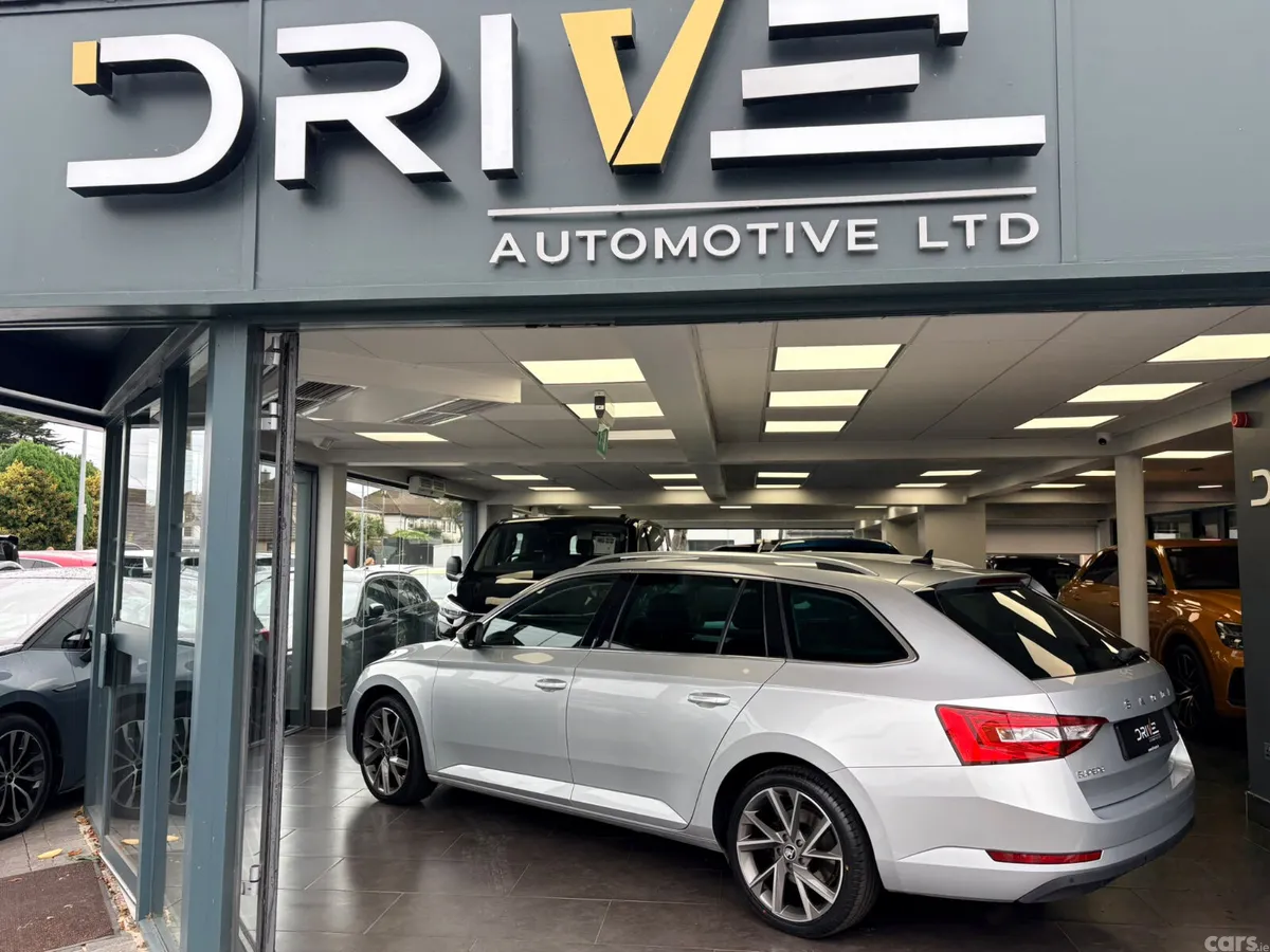 Skoda Superb Estate, Petrol Hybrid, 2023, Silver