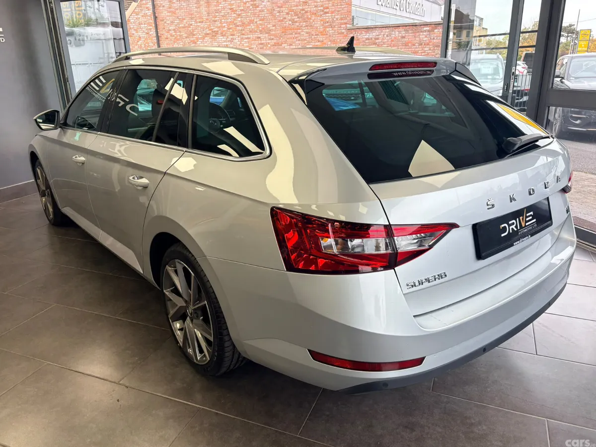 Skoda Superb Estate, Petrol Hybrid, 2023, Silver