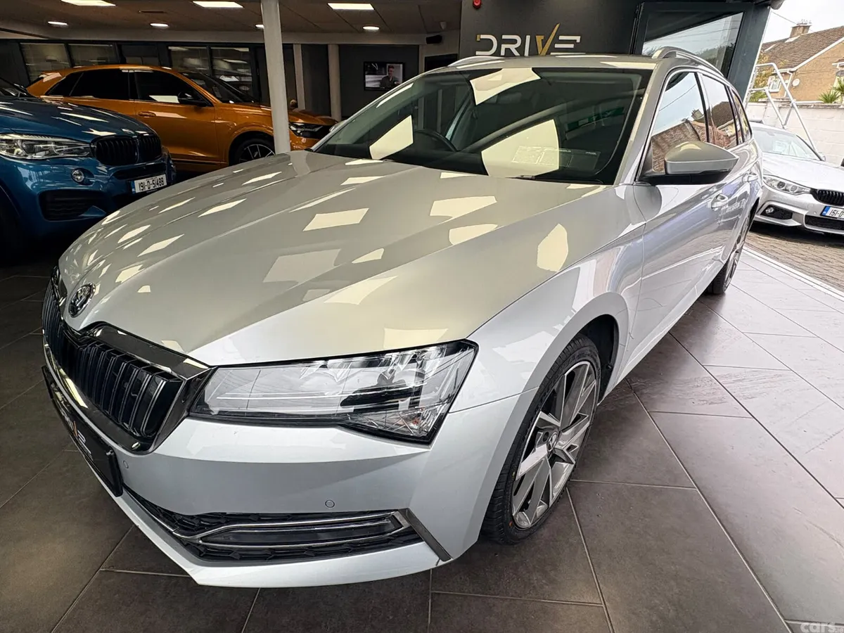 Skoda Superb Estate, Petrol Hybrid, 2023, Silver