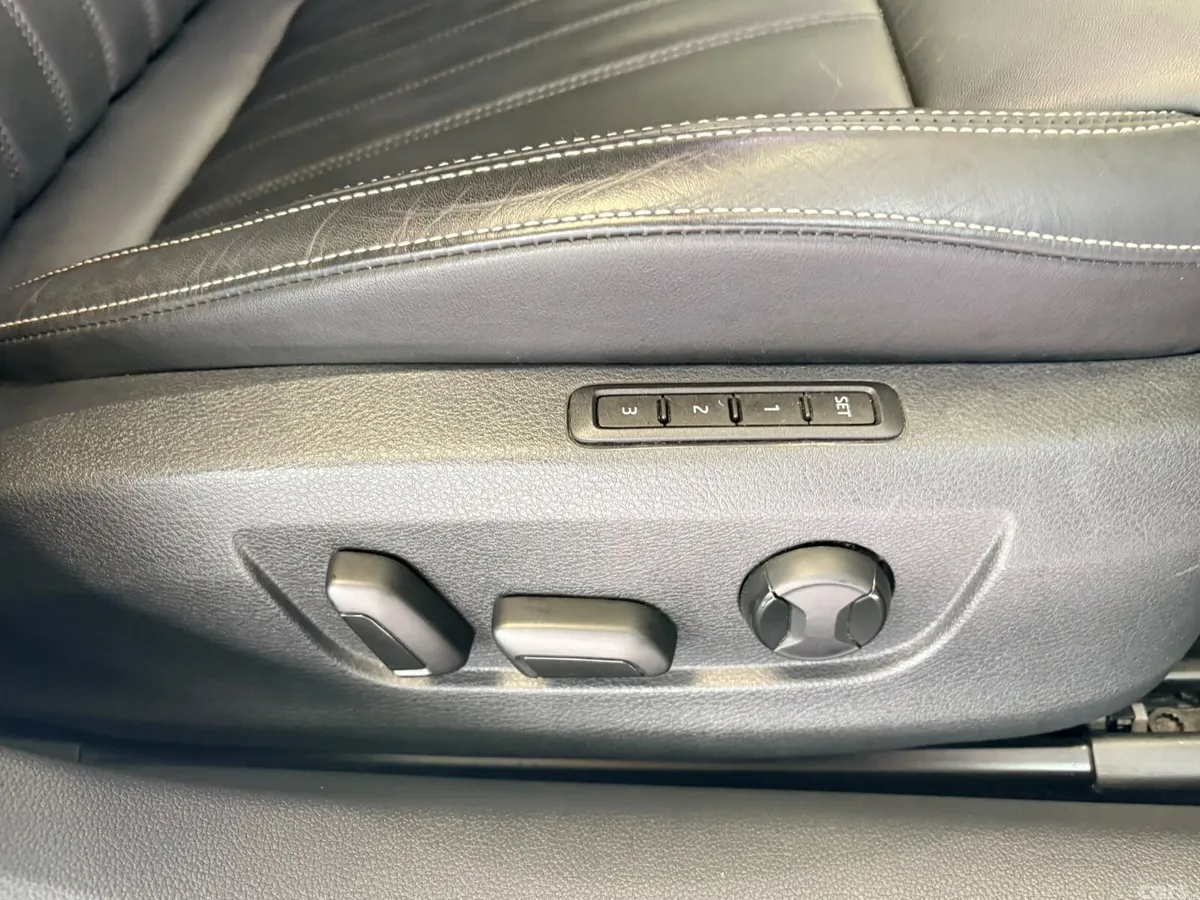 Skoda Superb Estate, Petrol Hybrid, 2023, Silver