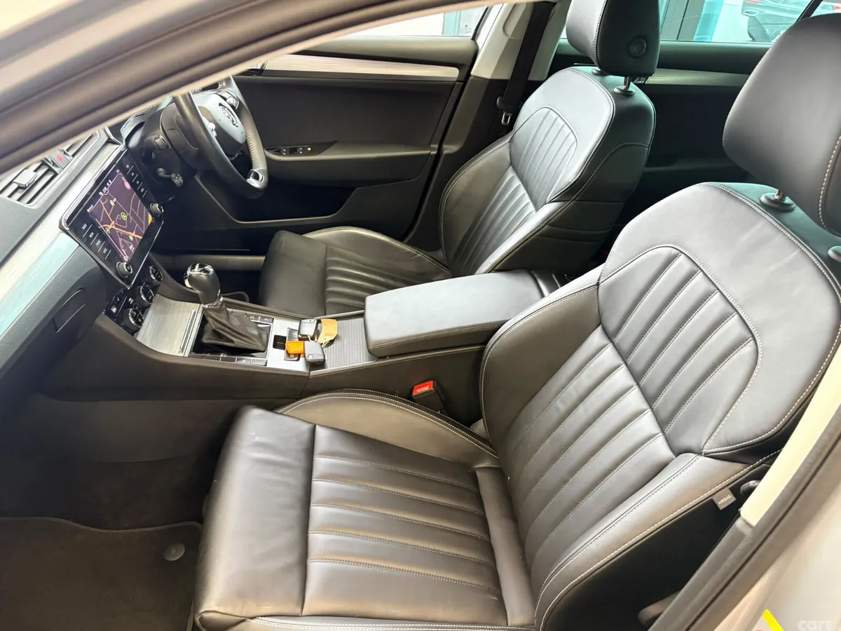 Skoda Superb Estate, Petrol Hybrid, 2023, Silver