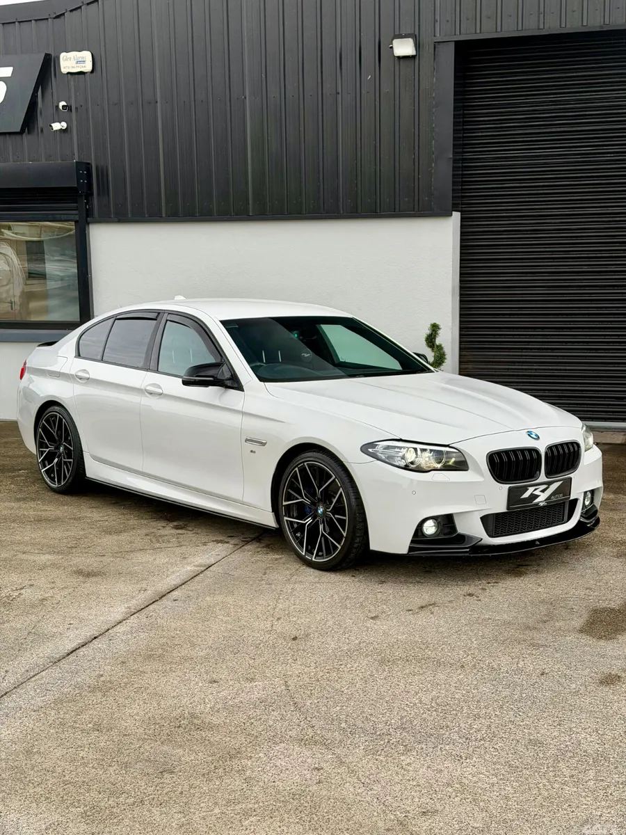 BMW 5-Series Saloon, Diesel, 2016, White