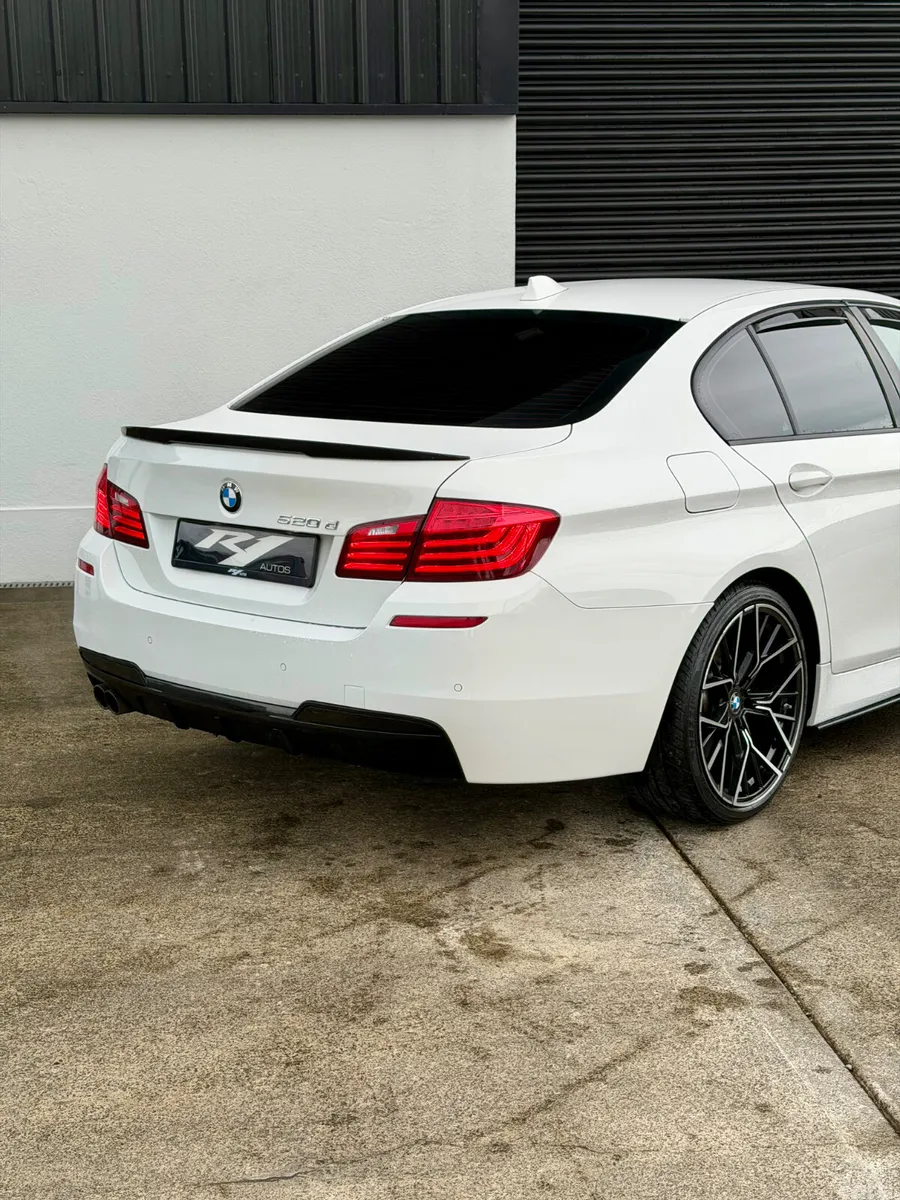 BMW 5-Series Saloon, Diesel, 2016, White