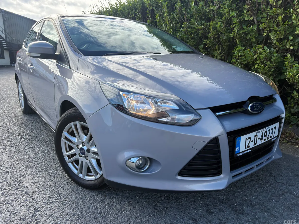 Ford Focus Hatchback, Diesel, 2012, Silver