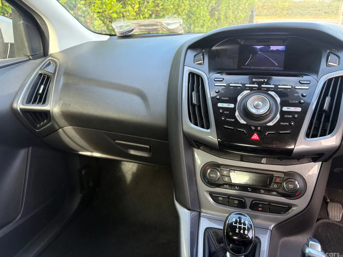 Ford Focus Hatchback, Diesel, 2012, Silver