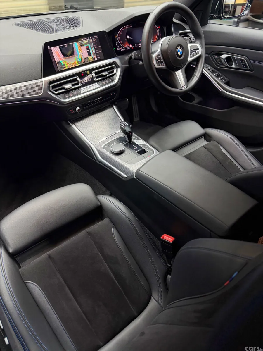 BMW 3-Series Estate, Diesel, 2021, Black