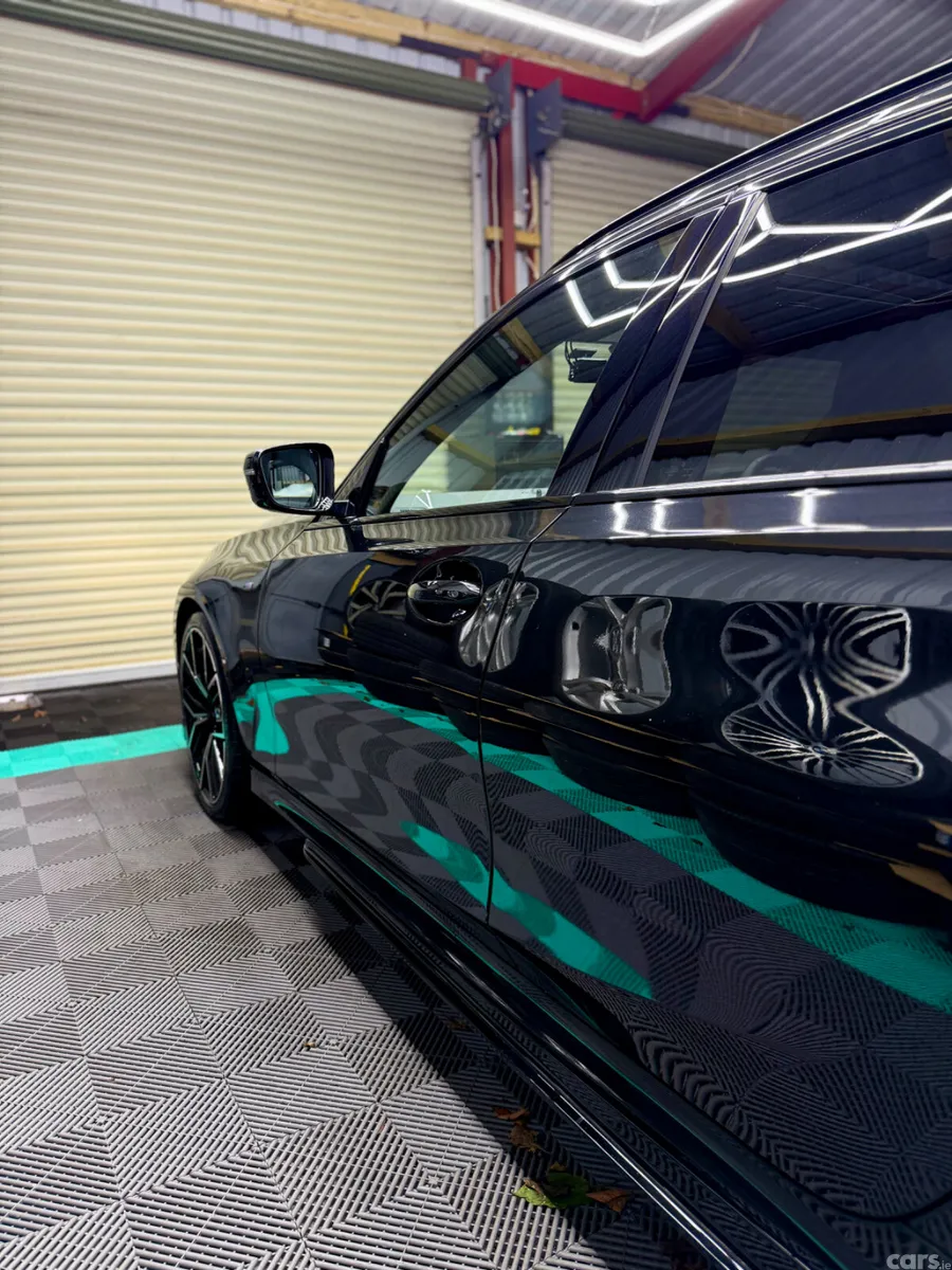 BMW 3-Series Estate, Diesel, 2021, Black