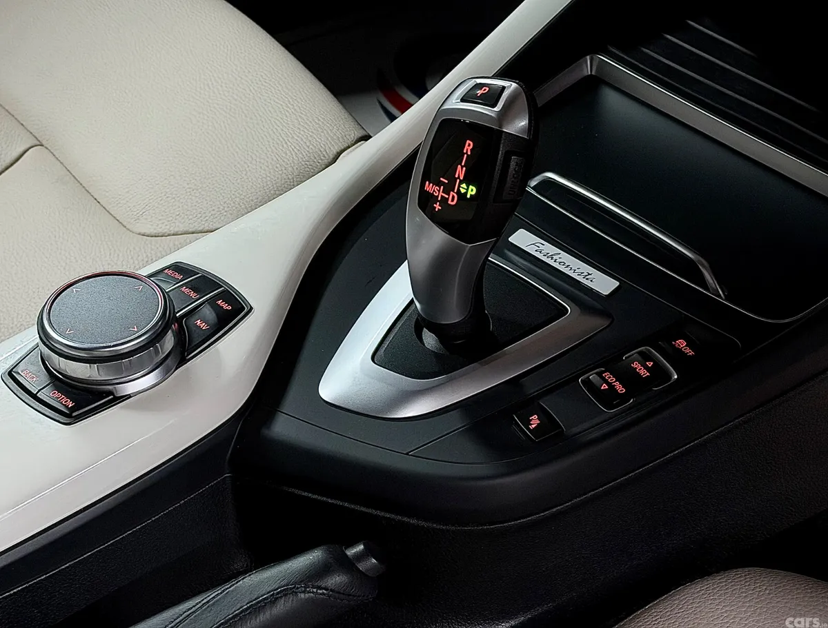 BMW 1-Series Hatchback, Diesel, 2019, White