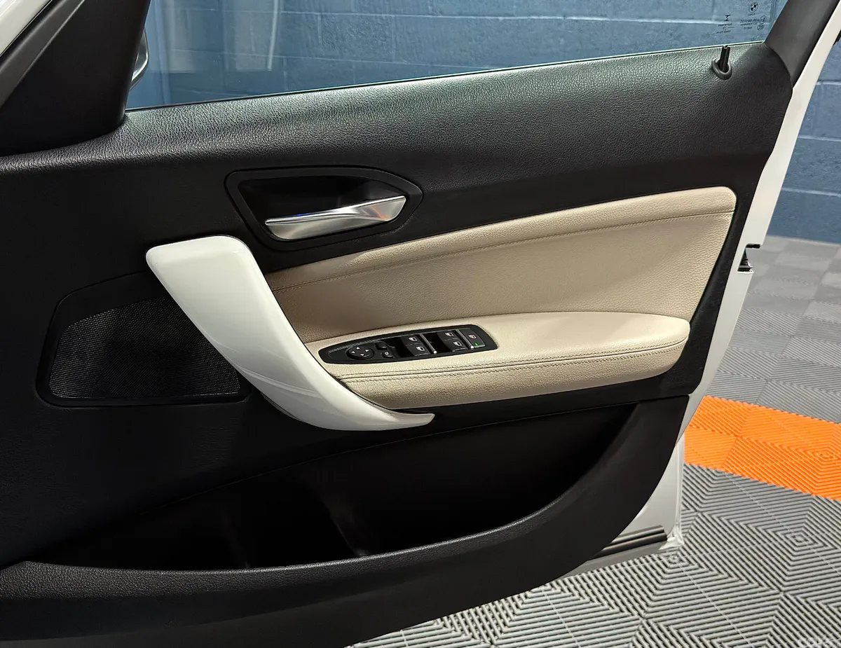 BMW 1-Series Hatchback, Diesel, 2019, White