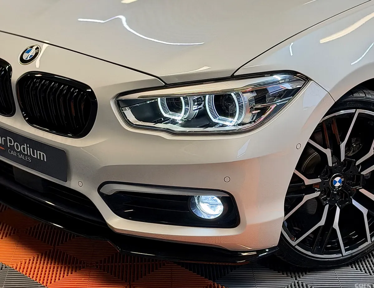 BMW 1-Series Hatchback, Diesel, 2019, White
