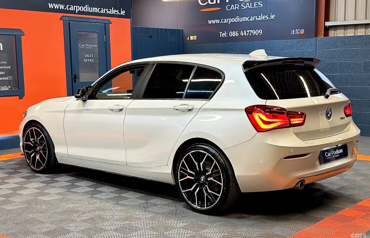 BMW 1-Series Hatchback, Diesel, 2019, White