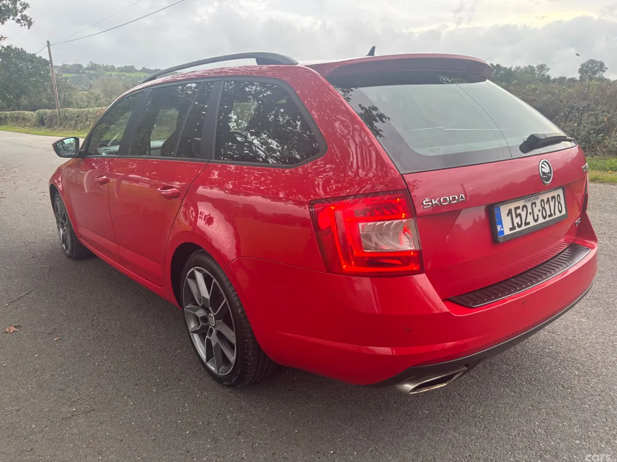 Skoda Octavia Estate, Diesel, 2015, Red