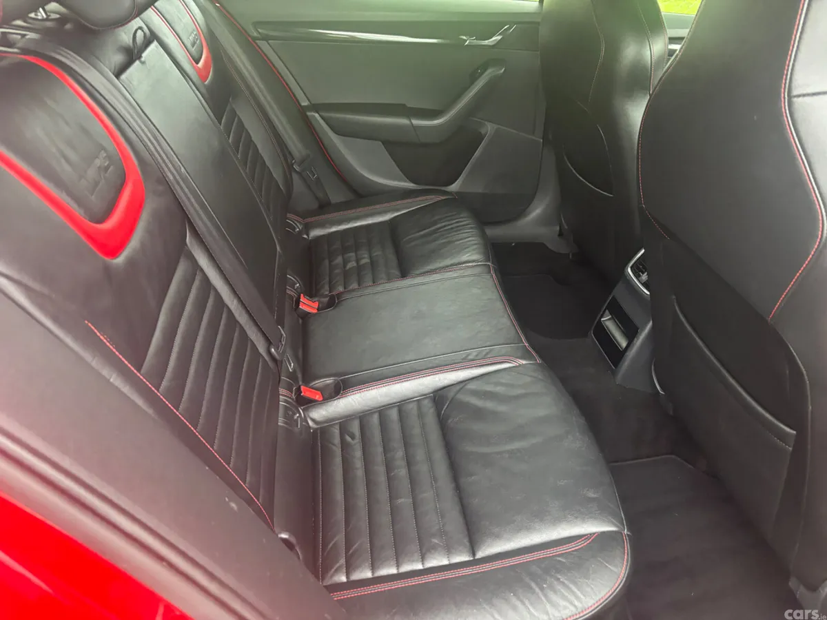 Skoda Octavia Estate, Diesel, 2015, Red