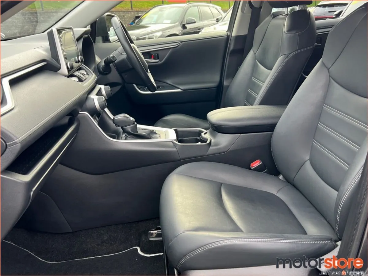 Toyota RAV4 SUV, Petrol Hybrid, 2022, Grey