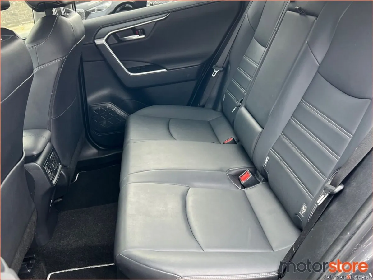 Toyota RAV4 SUV, Petrol Hybrid, 2022, Grey