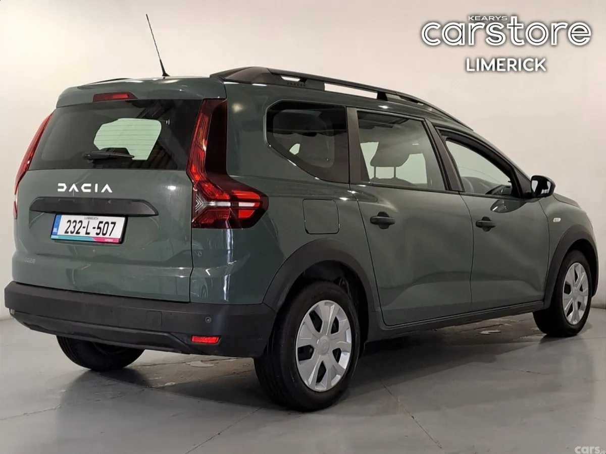 Dacia Jogger MPV, Petrol, 2023, Grey