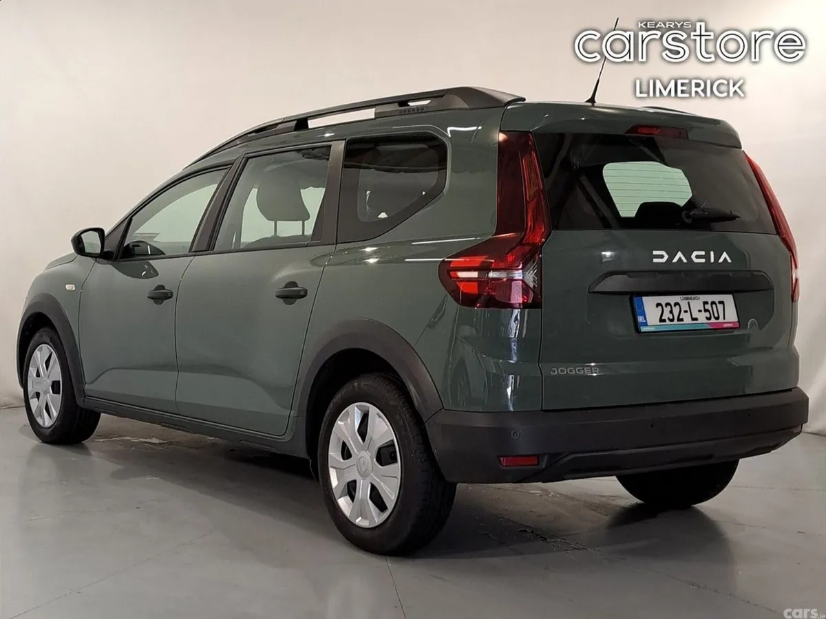 Dacia Jogger MPV, Petrol, 2023, Grey