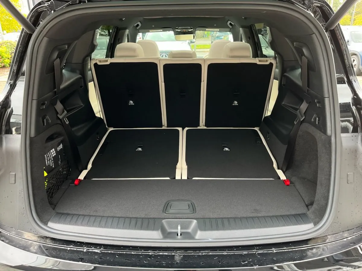 Mercedes-Benz GLB SUV, Electric, 2026, Black
