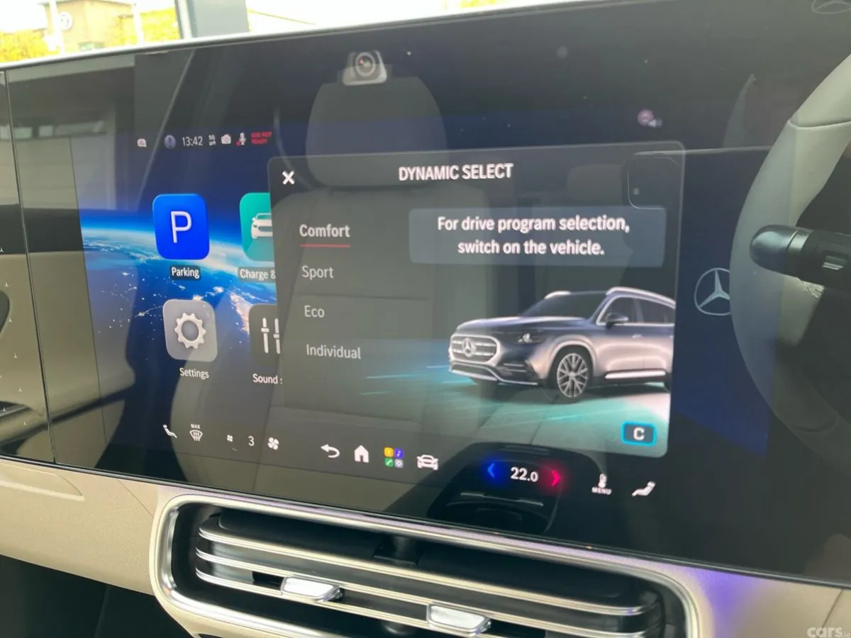 Mercedes-Benz GLB SUV, Electric, 2026, Black