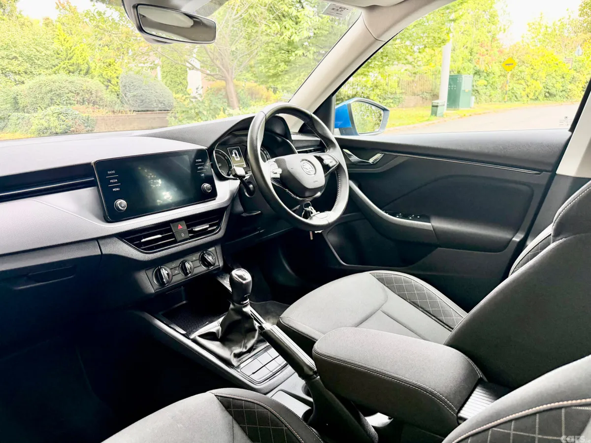 Skoda Kamiq Hatchback, Petrol, 2023, Blue