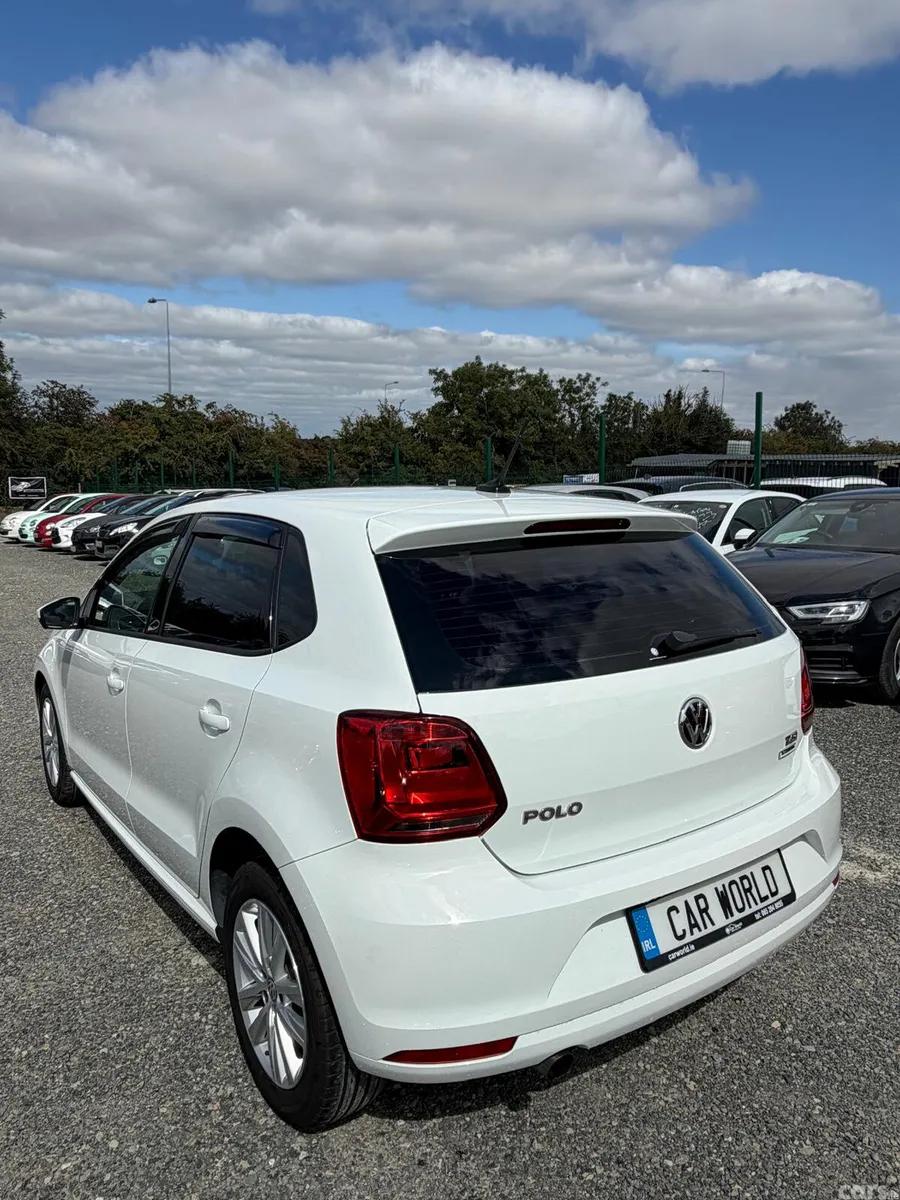 Volkswagen Polo Hatchback, Petrol, 2017, White