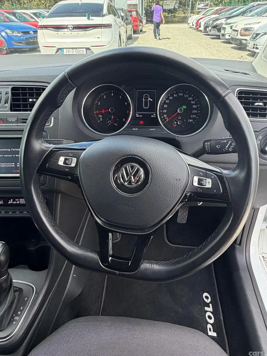Volkswagen Polo Hatchback, Petrol, 2017, White
