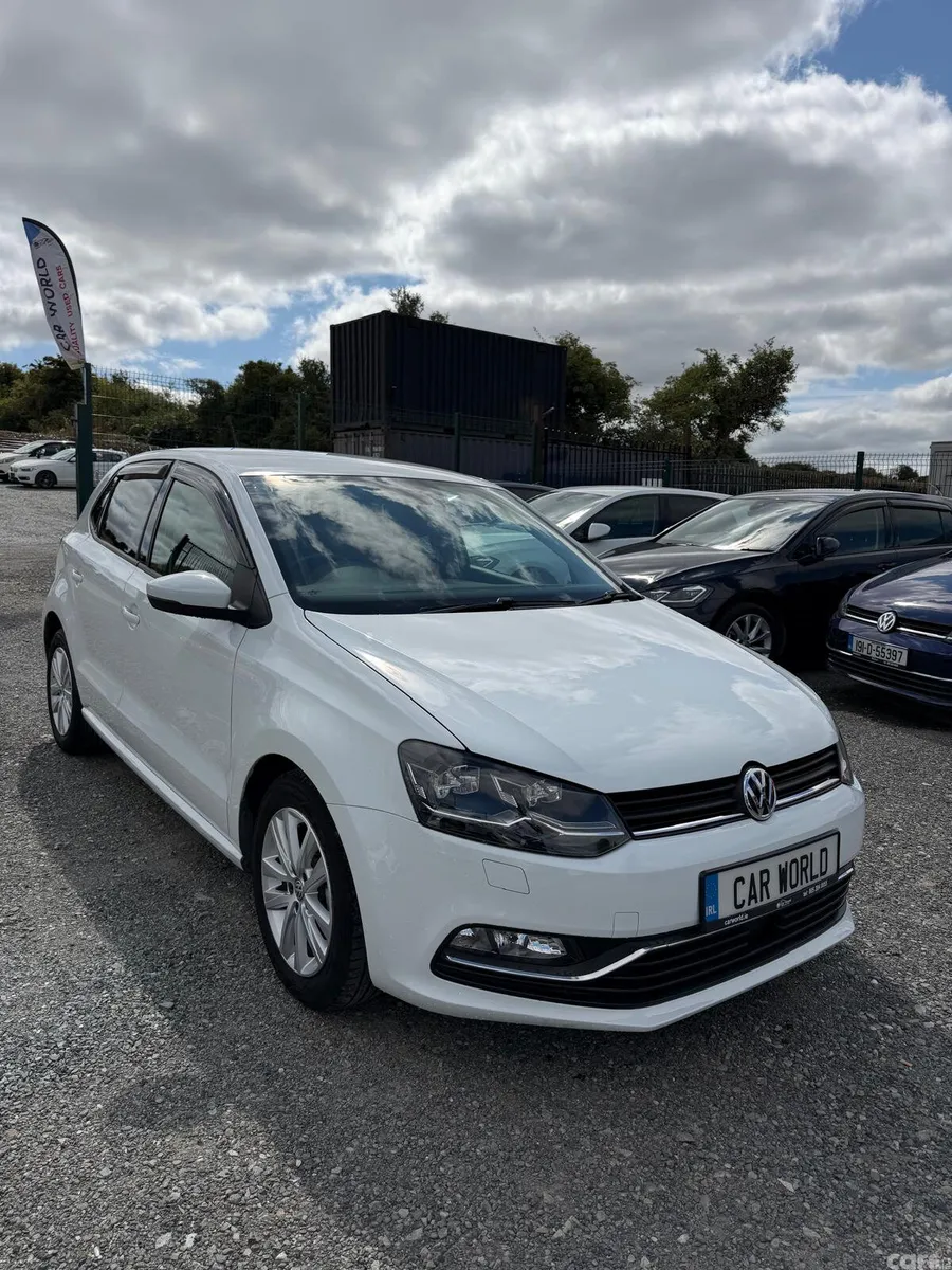 Volkswagen Polo Hatchback, Petrol, 2017, White