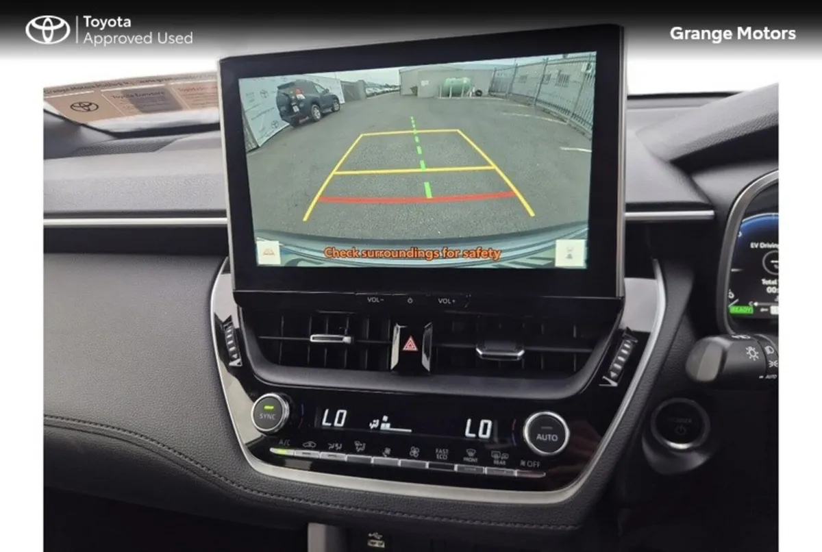 Toyota Corolla Cross Hatchback, Petrol Hybrid, 2023, Silver