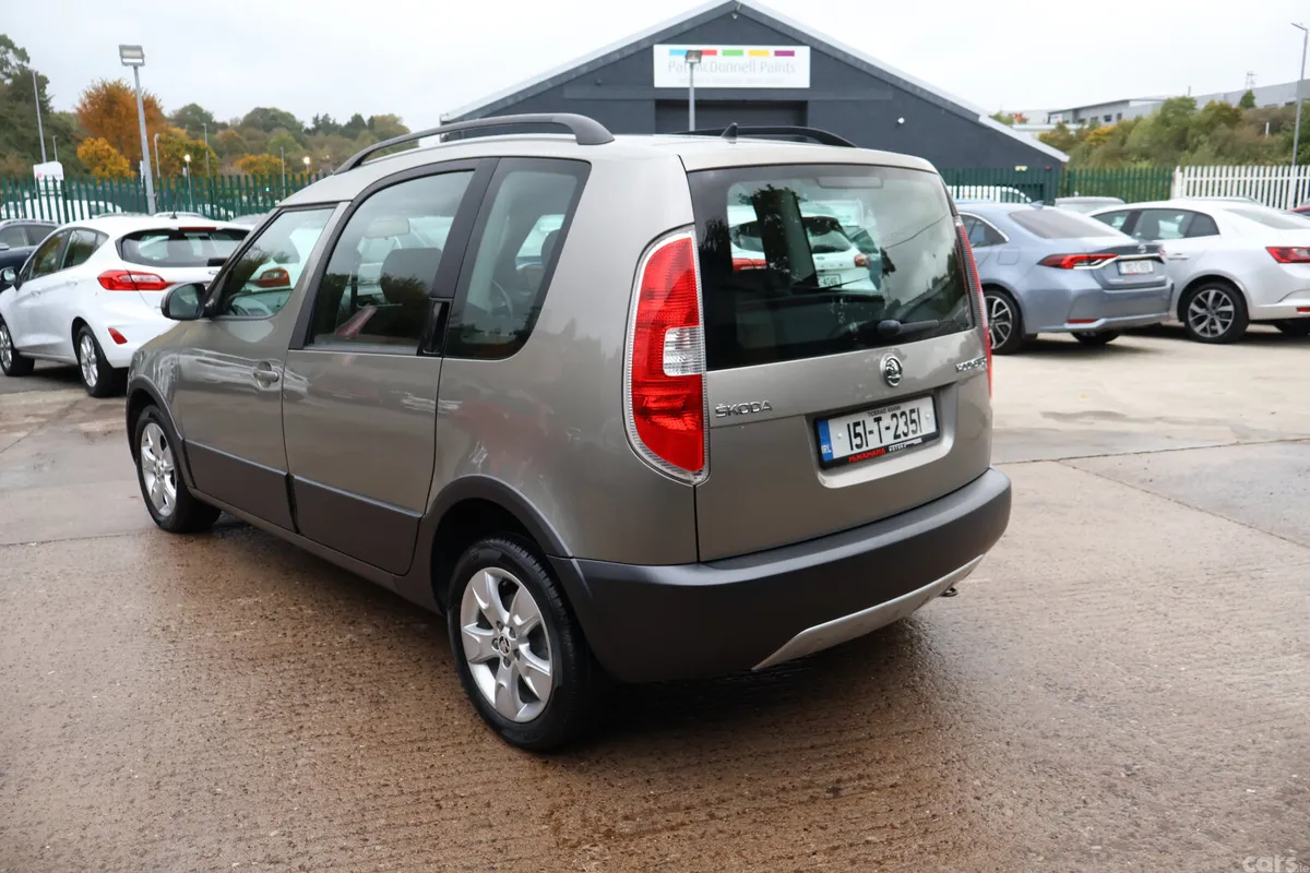 Skoda Roomster MPV, Petrol, 2015, Beige