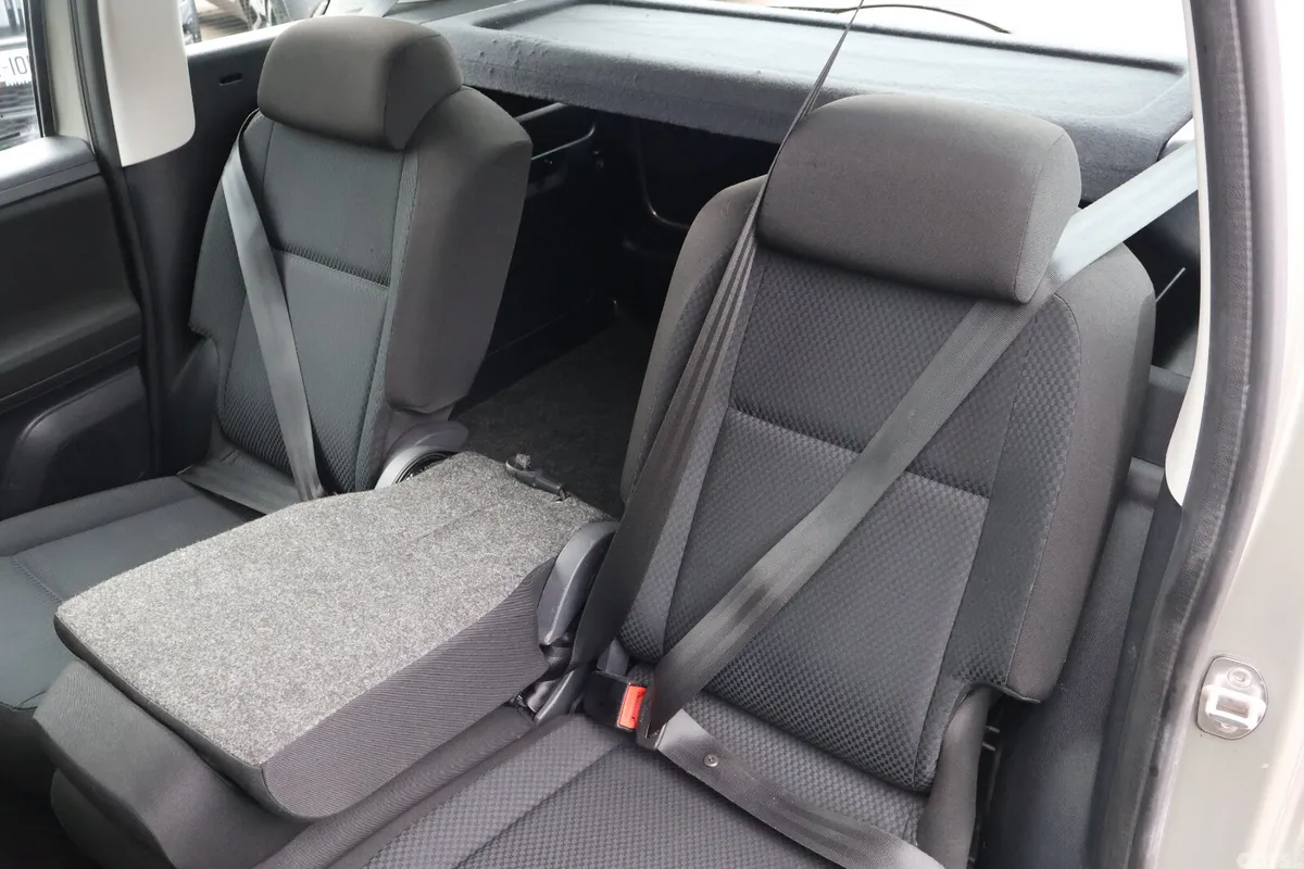 Skoda Roomster MPV, Petrol, 2015, Beige