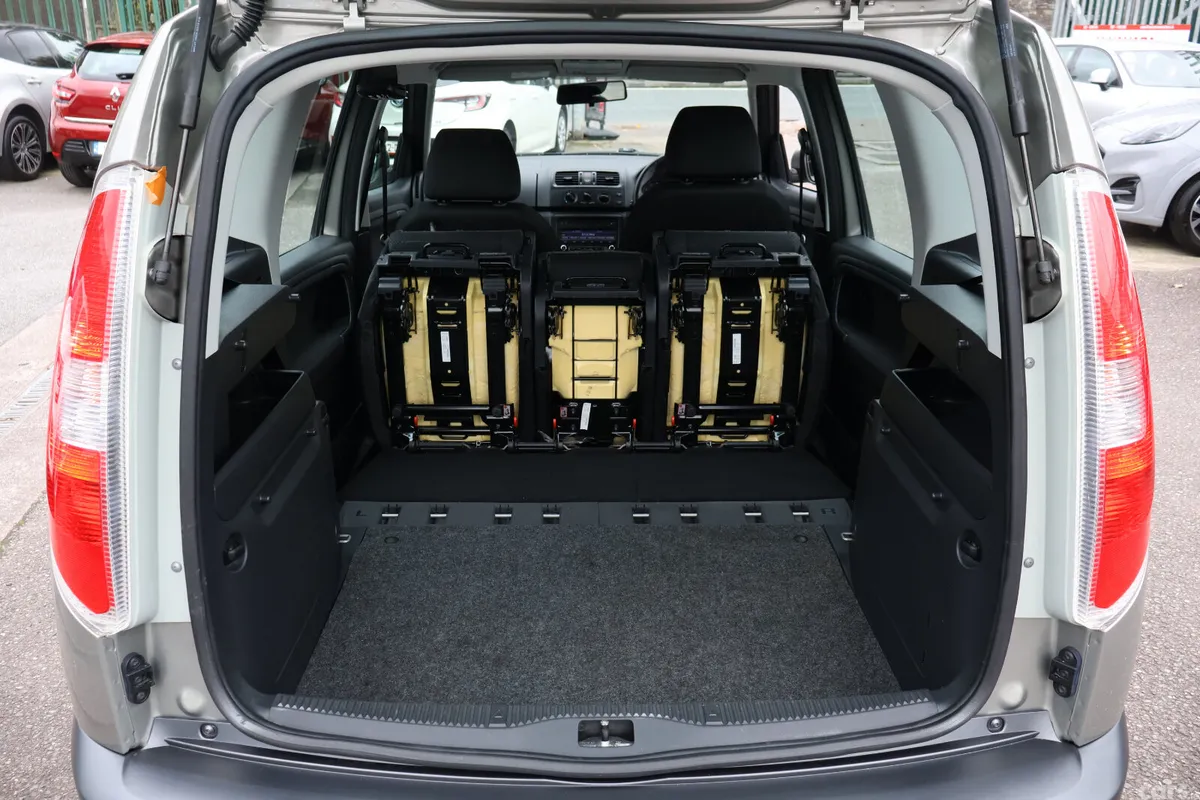 Skoda Roomster MPV, Petrol, 2015, Beige