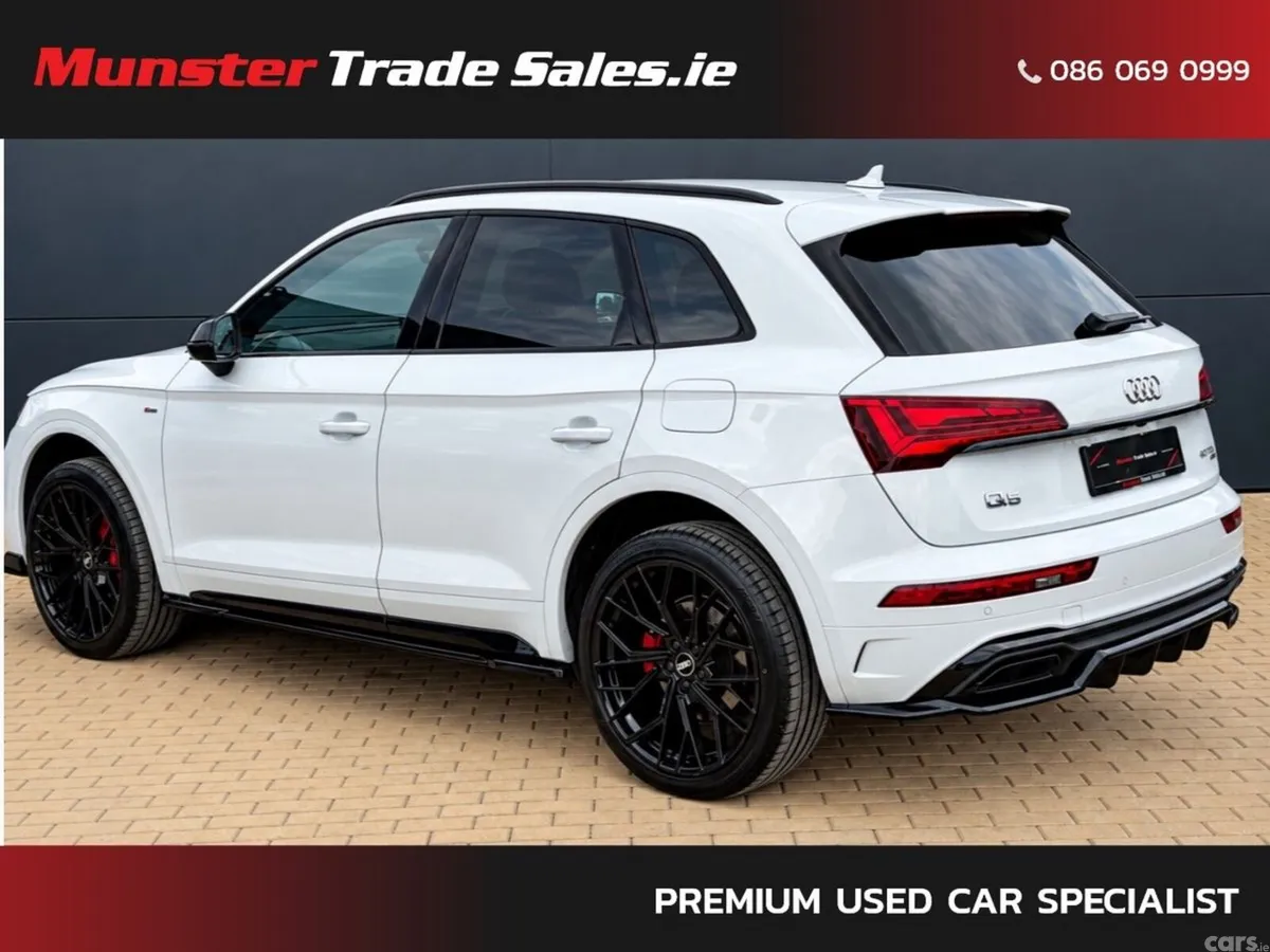 Audi Q5 SUV, Petrol Hybrid, 2023, White