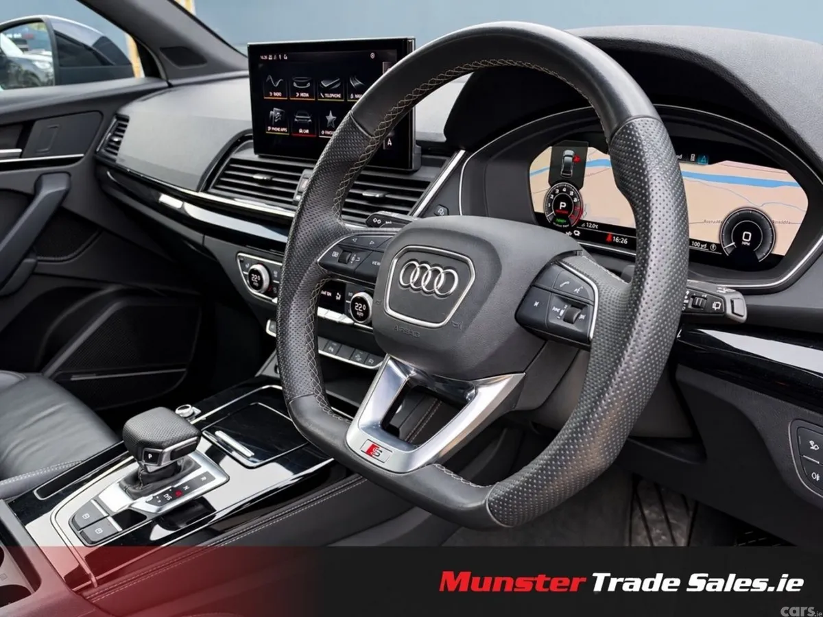 Audi Q5 SUV, Petrol Hybrid, 2023, White