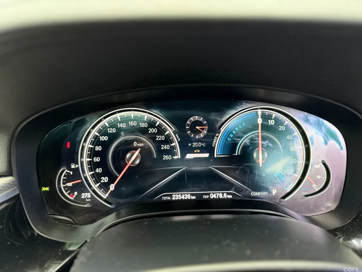 BMW 5-Series Saloon, Petrol Plug-in Hybrid, 2017, White