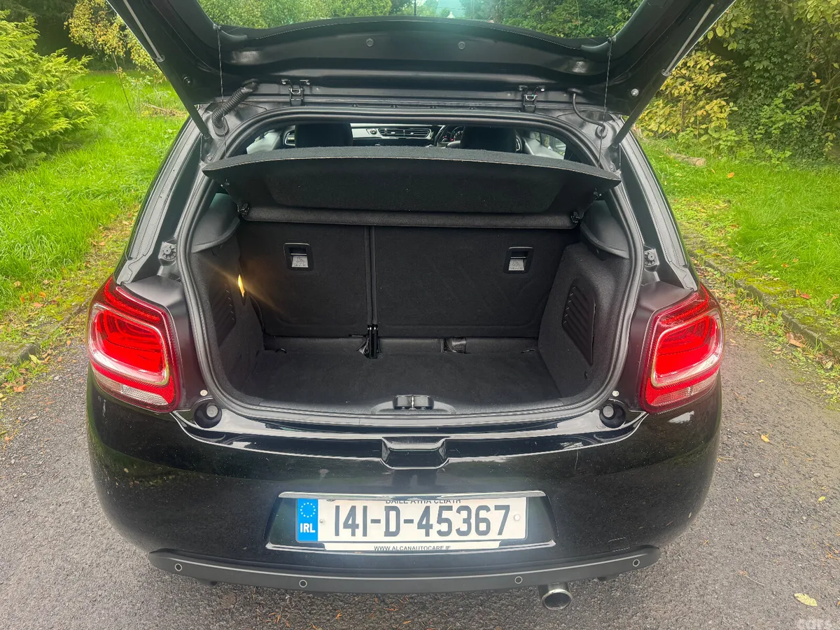 Citroen DS 3 Hatchback, Petrol, 2014, Black