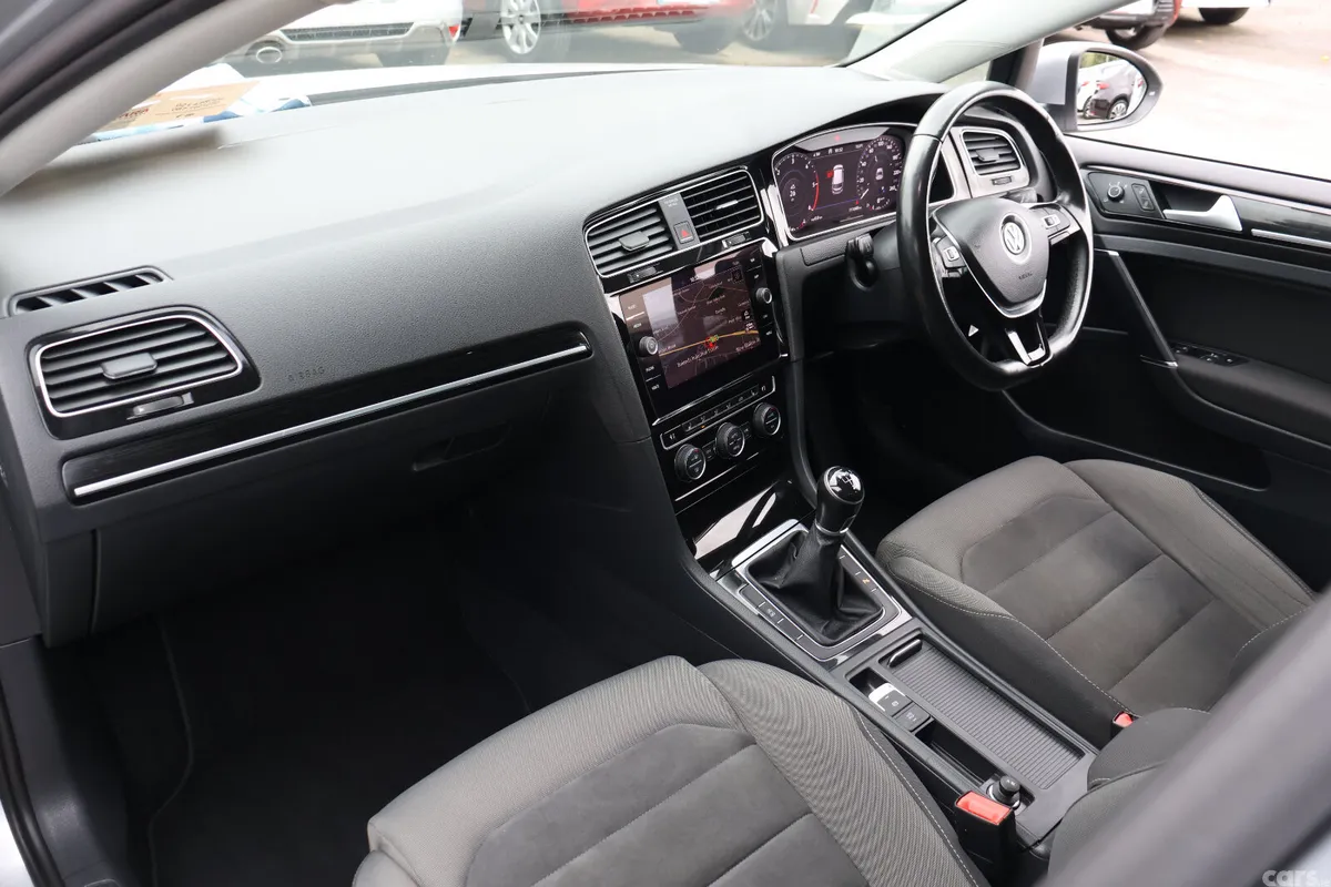 Volkswagen Golf Estate, Diesel, 2018, Grey