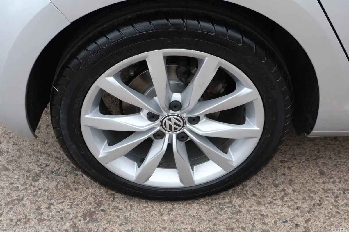 Volkswagen Golf Estate, Diesel, 2018, Grey
