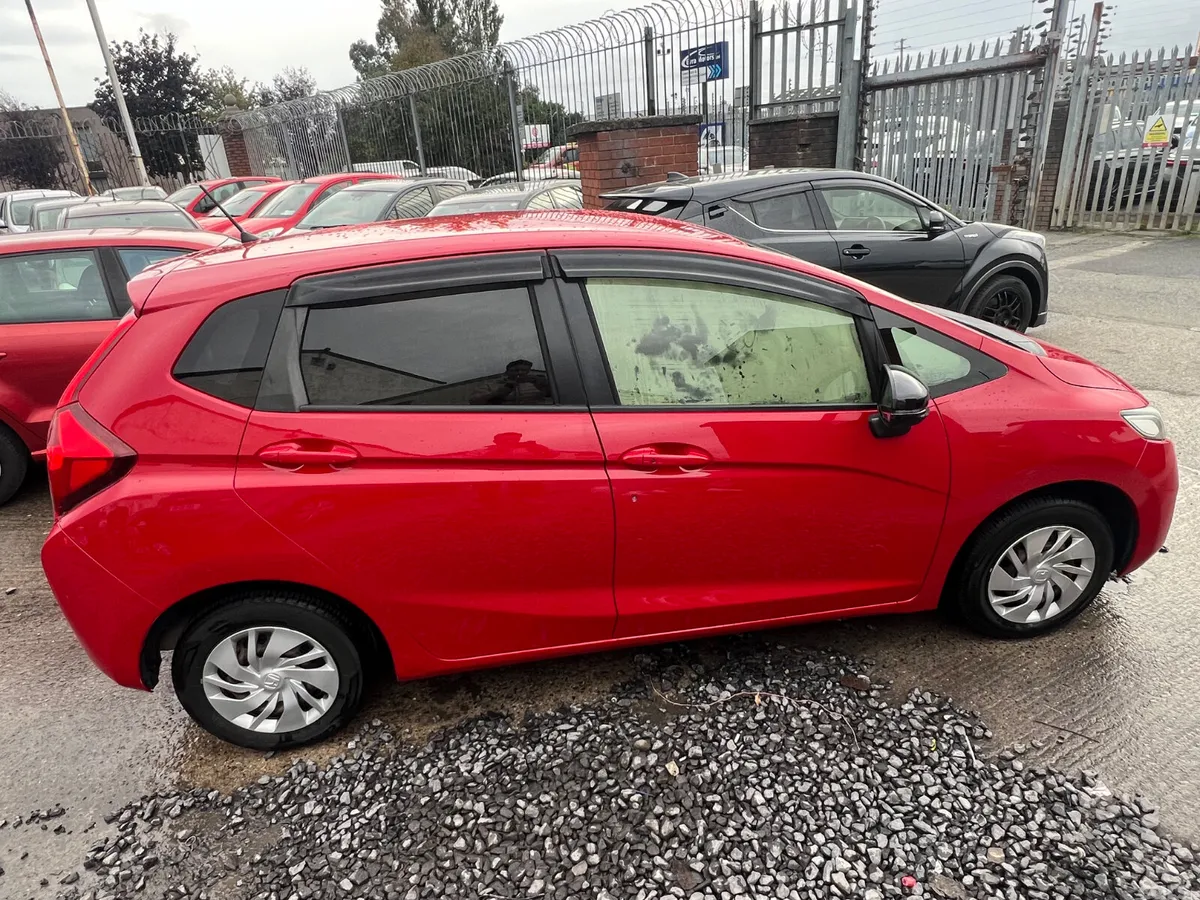 Honda Fit Hatchback, Petrol, 2015, Red