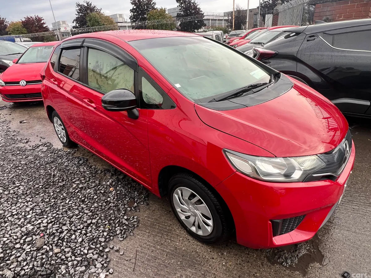Honda Fit Hatchback, Petrol, 2015, Red