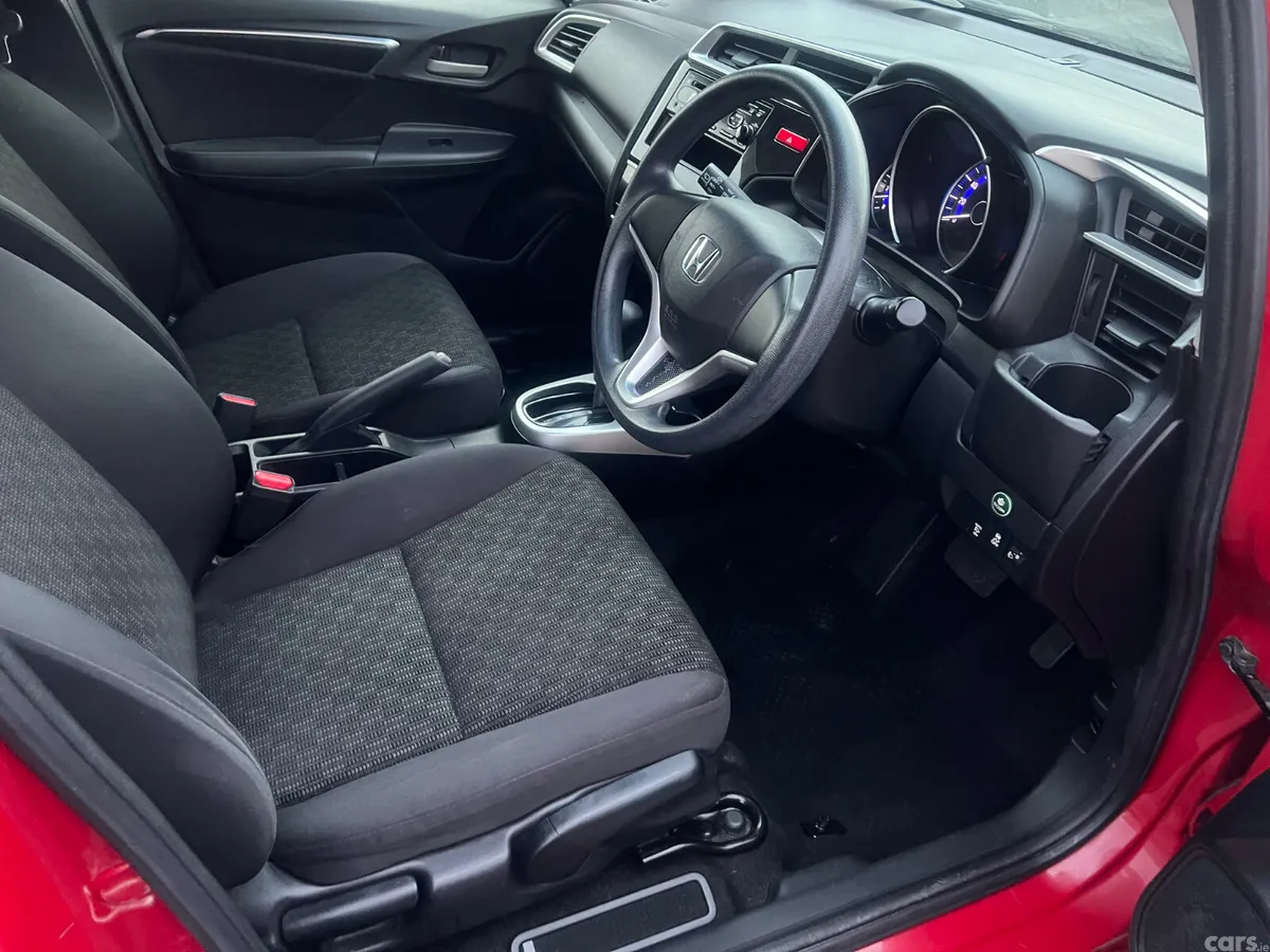 Honda Fit Hatchback, Petrol, 2015, Red