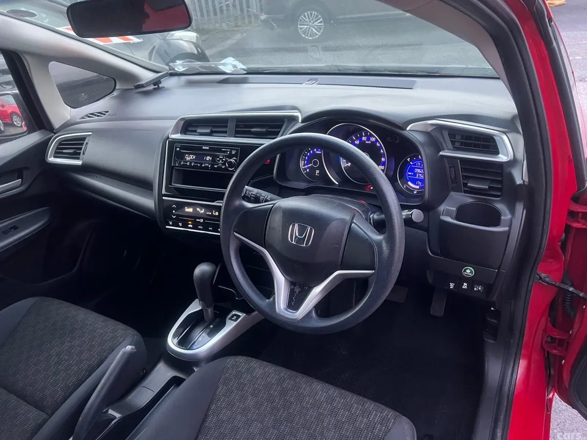 Honda Fit Hatchback, Petrol, 2015, Red