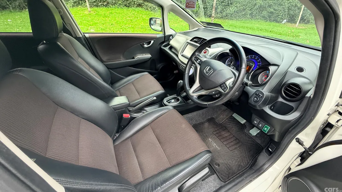 Honda Fit Hatchback, Petrol Hybrid, 2013, White