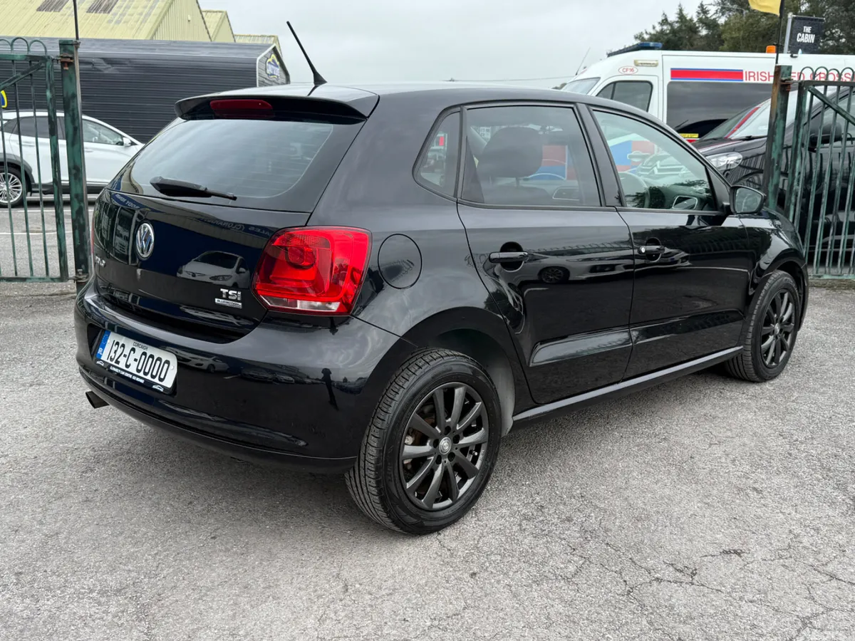 Volkswagen Polo Hatchback, Petrol, 2013, Black
