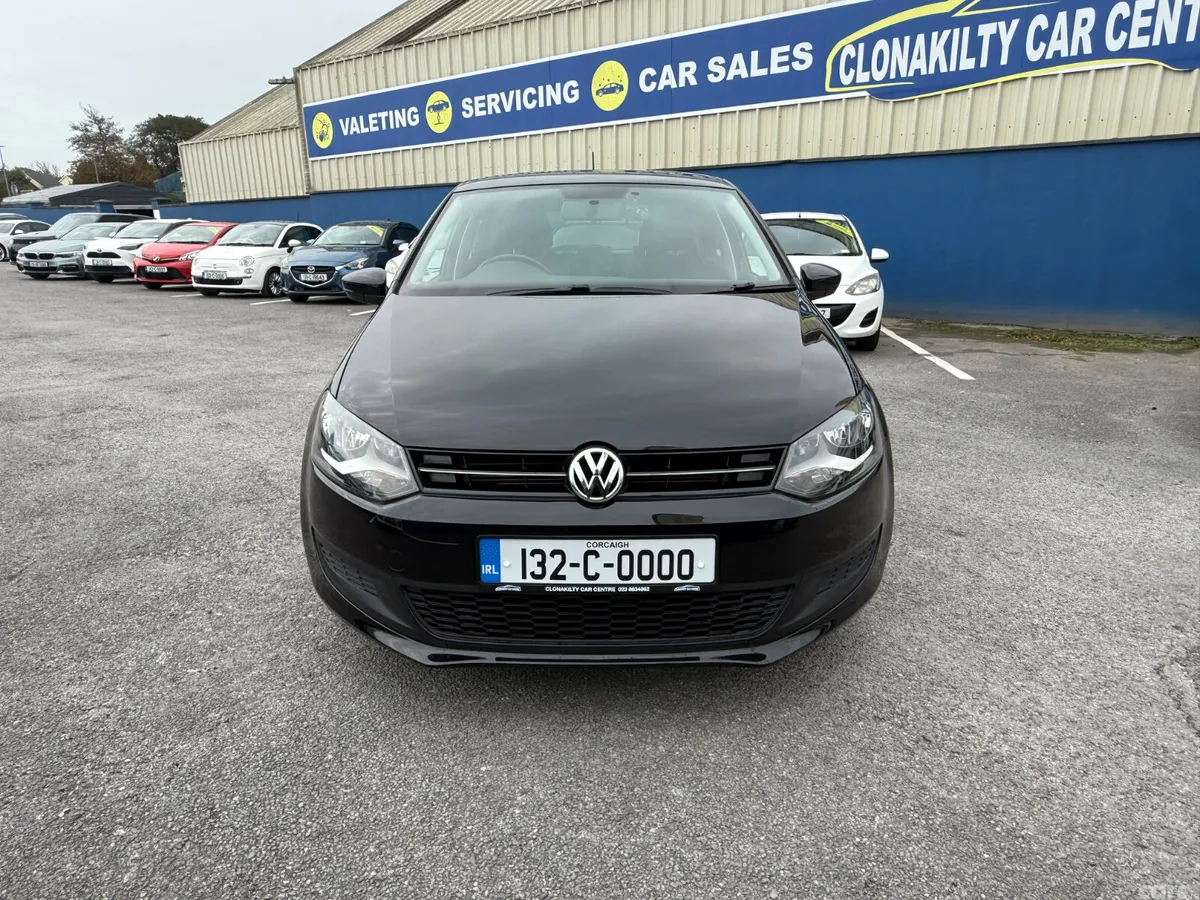 Volkswagen Polo Hatchback, Petrol, 2013, Black