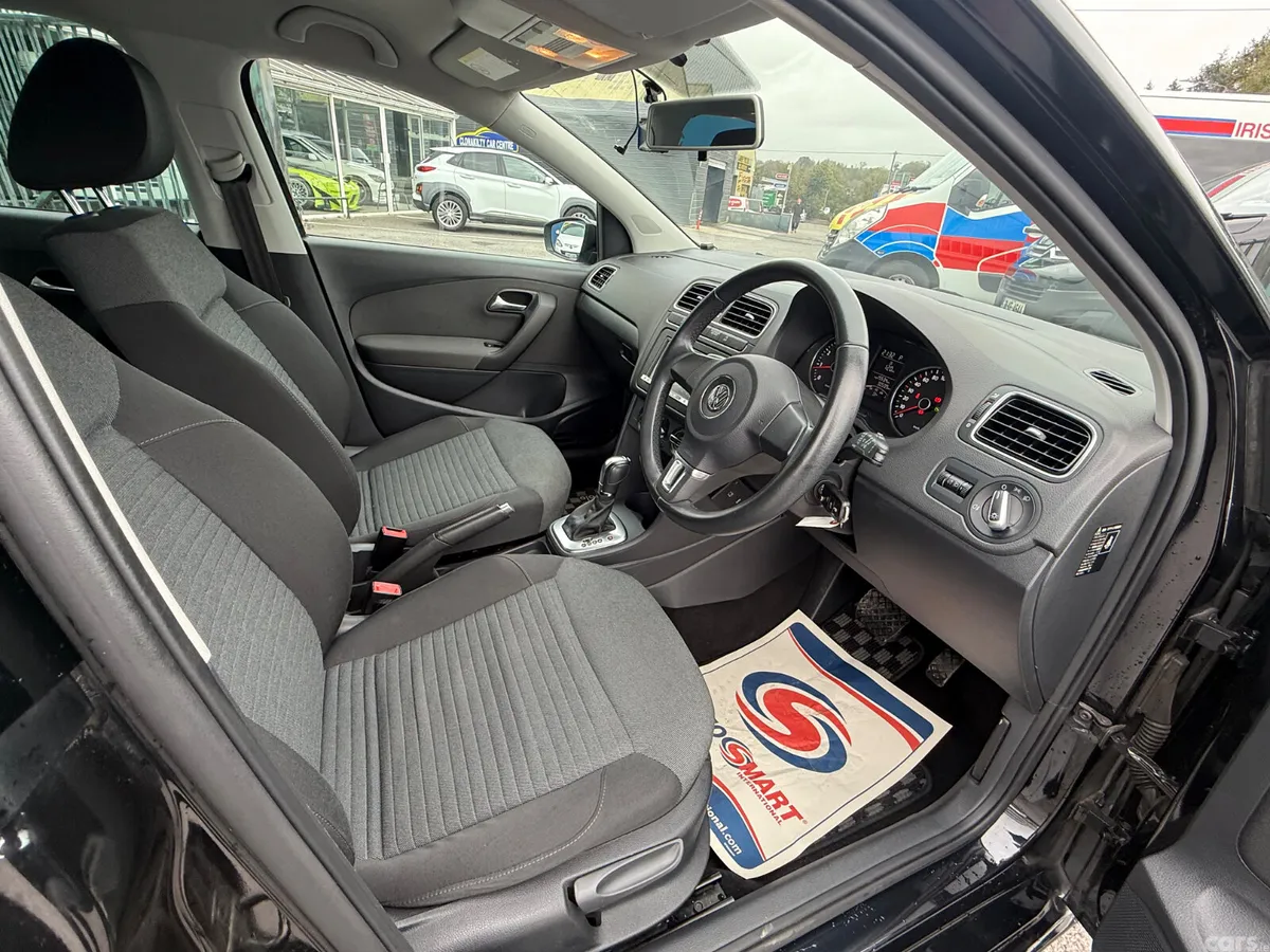 Volkswagen Polo Hatchback, Petrol, 2013, Black