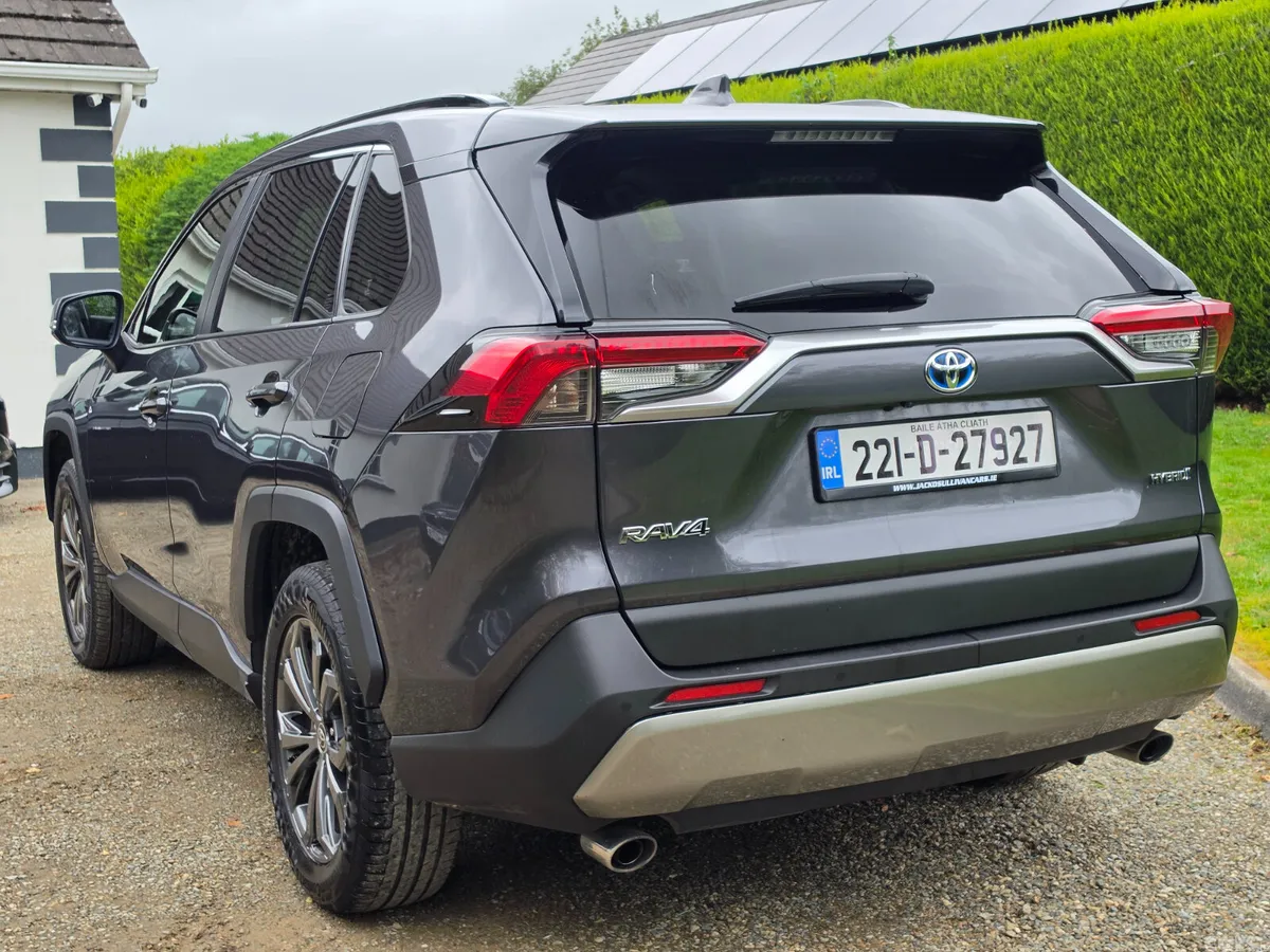 Toyota RAV4 SUV, Petrol Hybrid, 2022, Grey