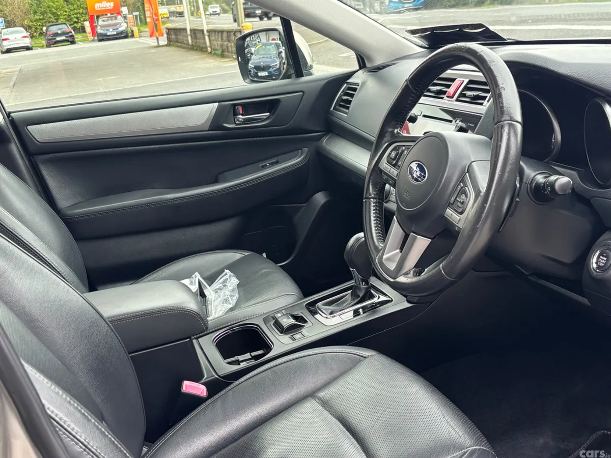 Subaru Outback Estate, Diesel, 2016, Gold
