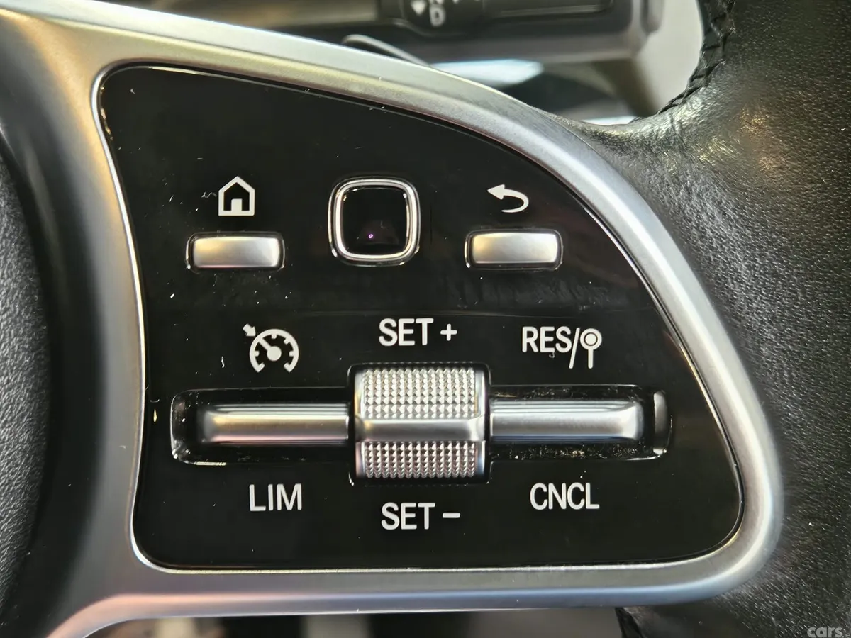 Mercedes-Benz GLA SUV, Diesel, 2020, Grey