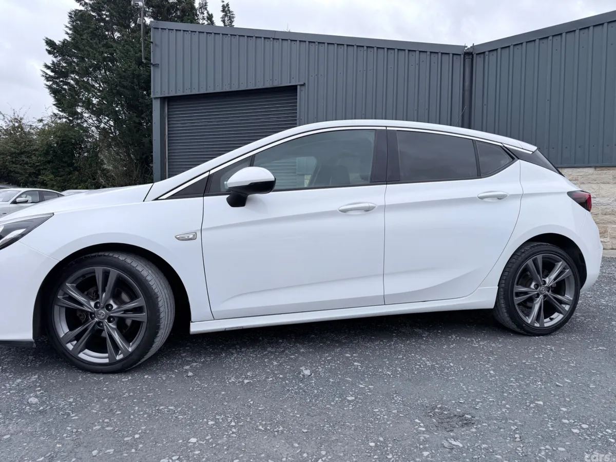 Opel Astra Hatchback, Petrol, 2019, White